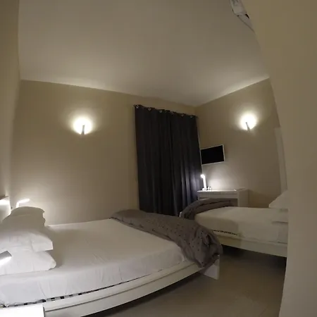 Up Hotel Naples